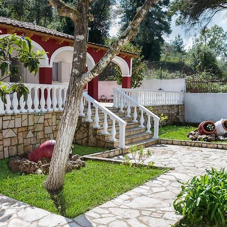Dafnila Merlyn Rooms Into The Nature, 100M From The Beach מראה חיצוני תמונה