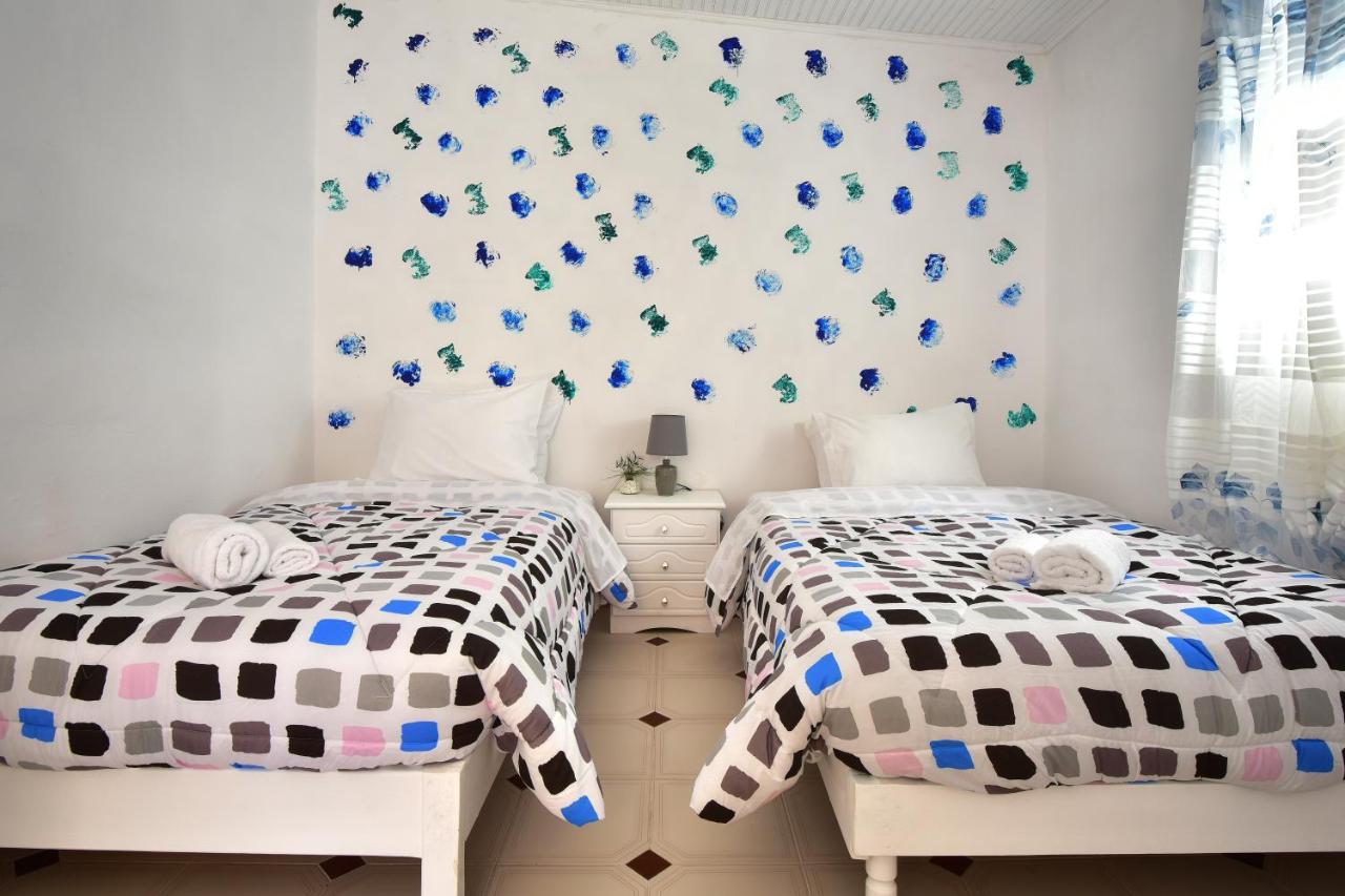 Dafnila Merlyn Rooms Into The Nature, 100M From The Beach מראה חיצוני תמונה