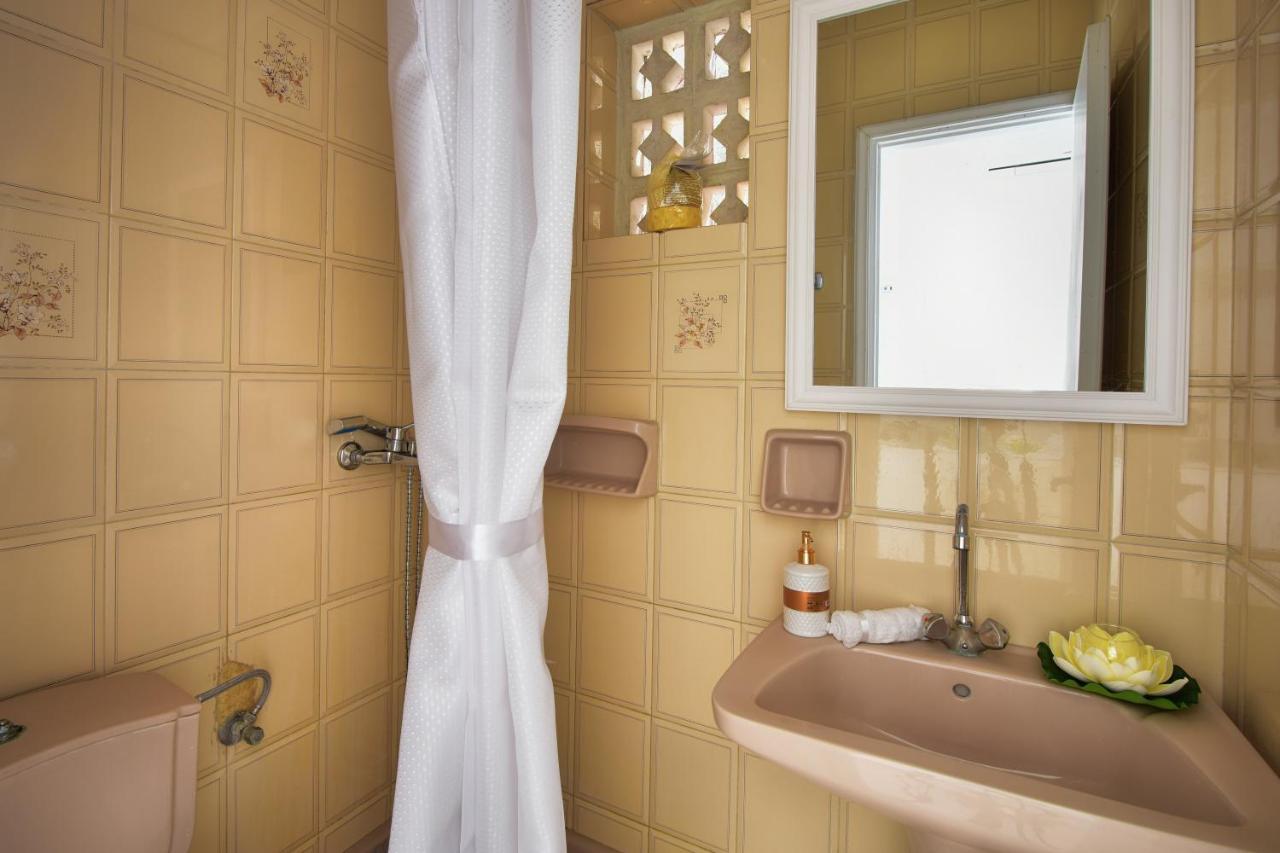 Dafnila Merlyn Rooms Into The Nature, 100M From The Beach מראה חיצוני תמונה