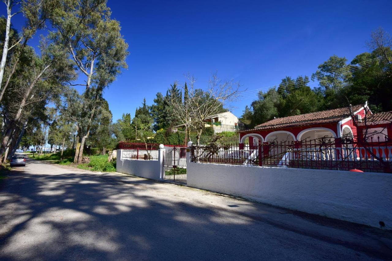 Dafnila Merlyn Rooms Into The Nature, 100M From The Beach מראה חיצוני תמונה